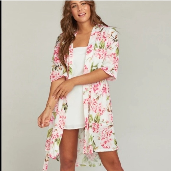 Show Me Your Mumu Brie Robe Gardens Of Blooms Pink One Size OS - Picture 12 of 12